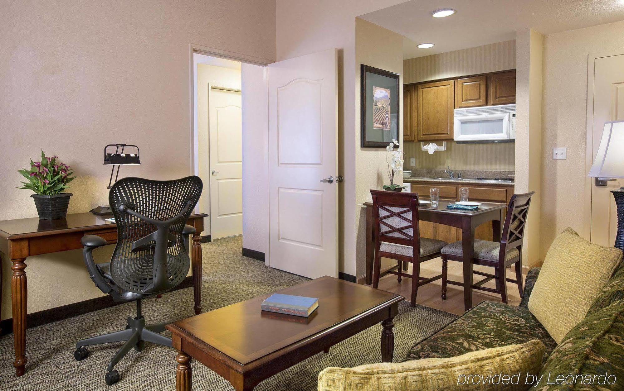 Homewood Suites By Hilton San Diego-Del Mar Bagian luar foto